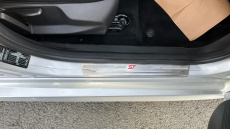 Ford Focus 1.0 EcoBoost 140 ST-Line Navigation 5dr Petrol Hatchback